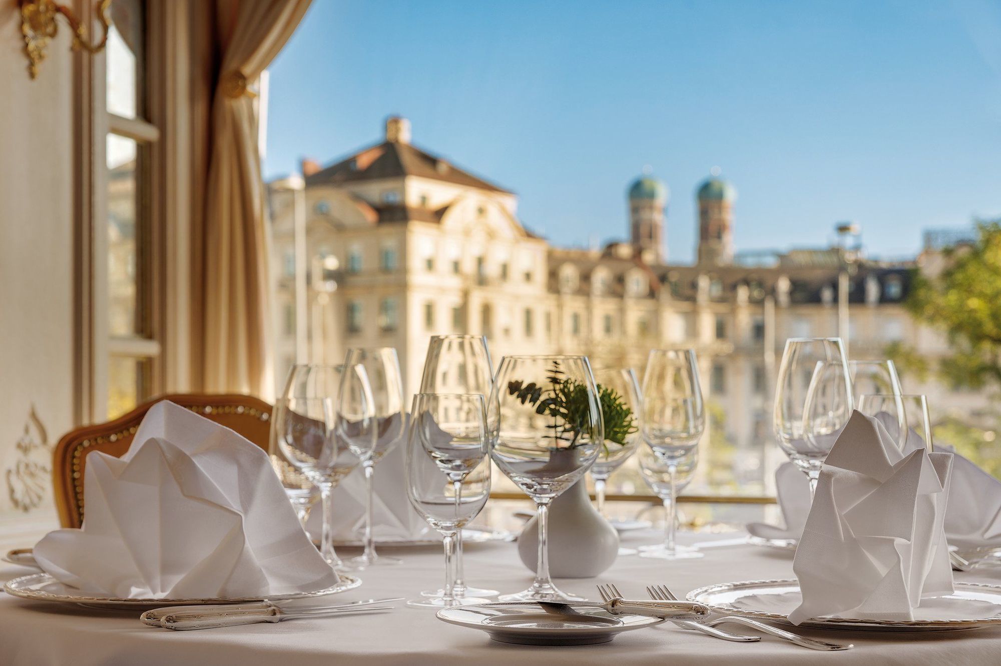 Hotel Koenigshof Monachium Restauracja zdjęcie
